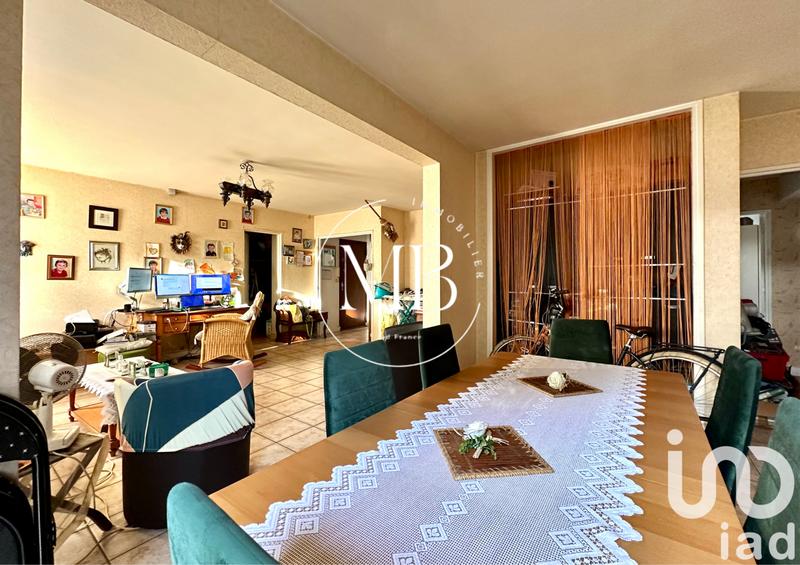 Appartement - 100 m² - 5 pièces