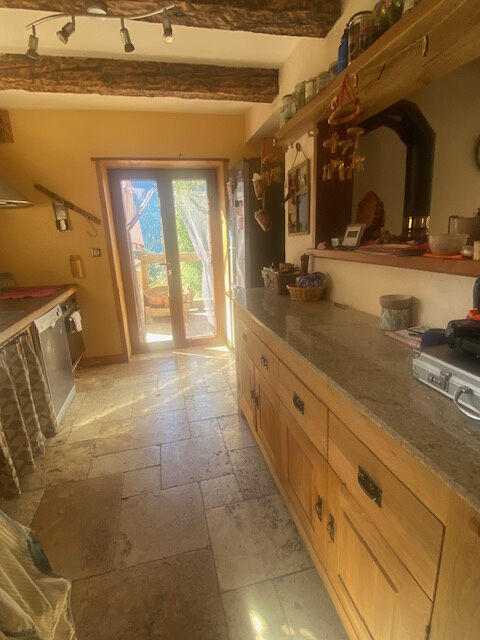 Maison - 105 m² - 4 pièces