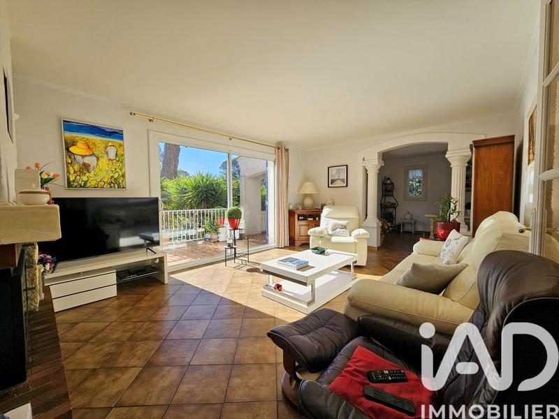 Maison - 197 m² - 8 pièces