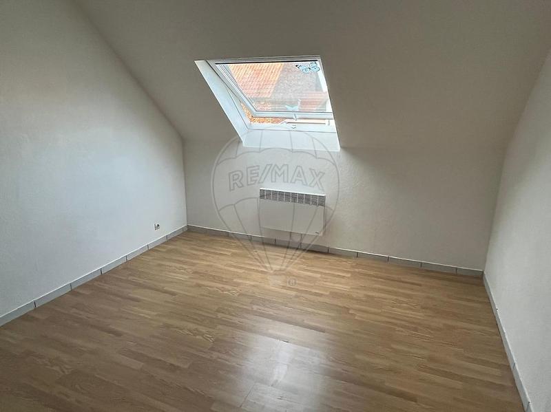 Maison - 213 m² - 12 pièces