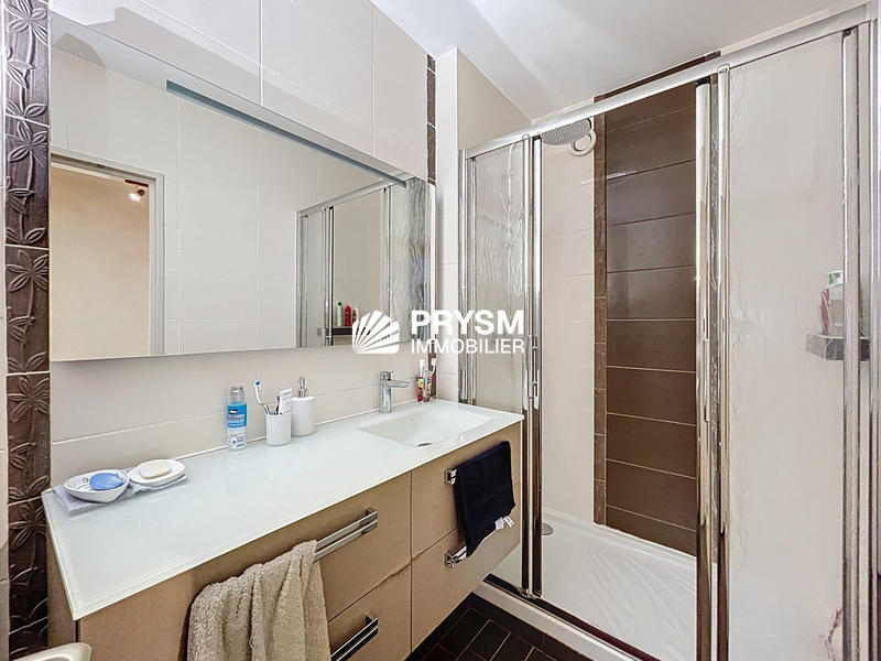 Appartement - 92 m² - 4 pièces