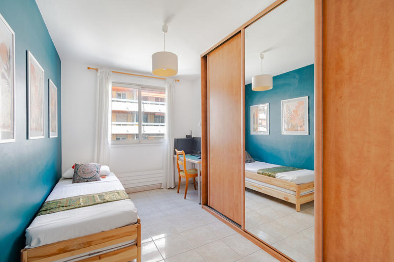 Appartement - 80 m² - 4 pièces