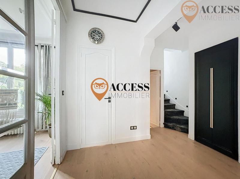 Maison - 184 m² - 8 pièces