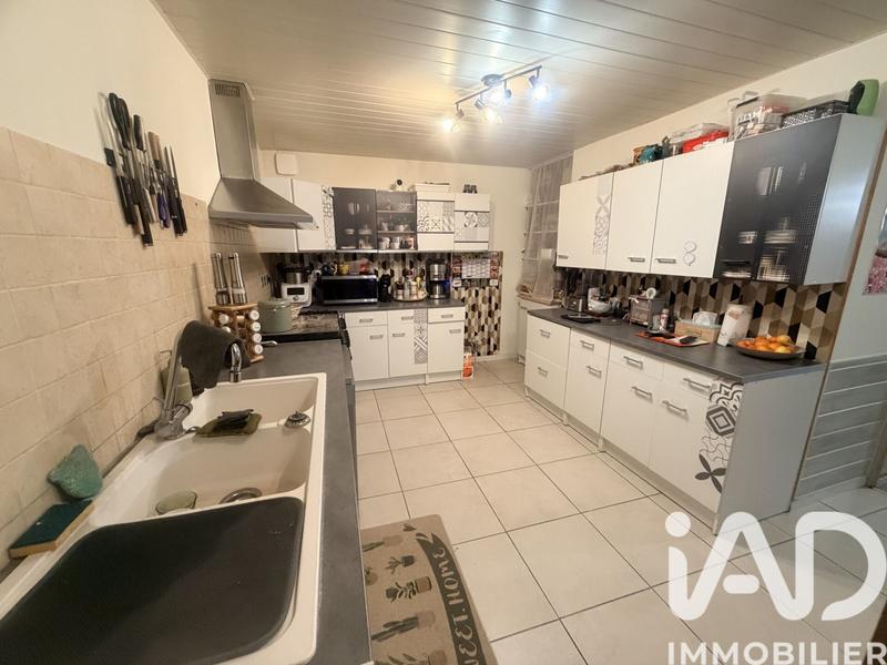 Maison - 225 m² - 8 pièces