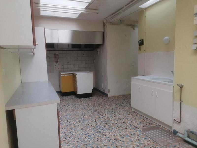 Maison - 230 m² - 7 pièces