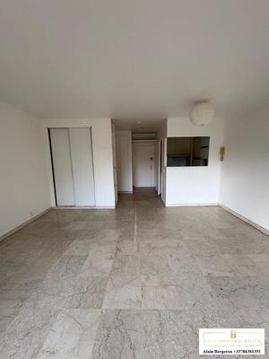 Studio - 37 m² - 1 pièce