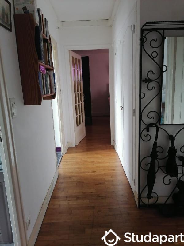 Chambre - 11 m² - 1 pièce