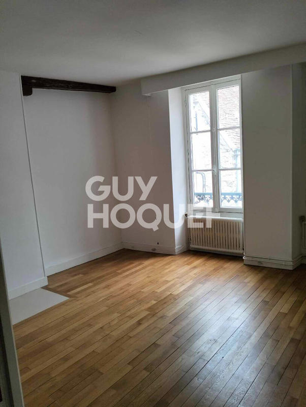 Maison - 225 m² - 7 pièces