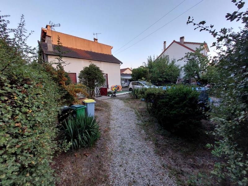 Maison - 76 m² - 4 pièces