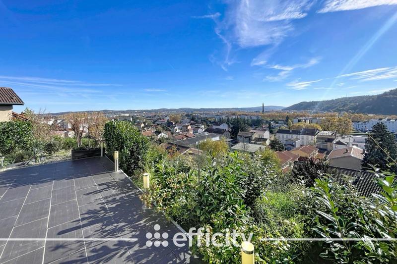 Maison - 134 m² - 5 pièces