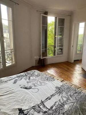 Appartement - 85 m² - 3 pièces