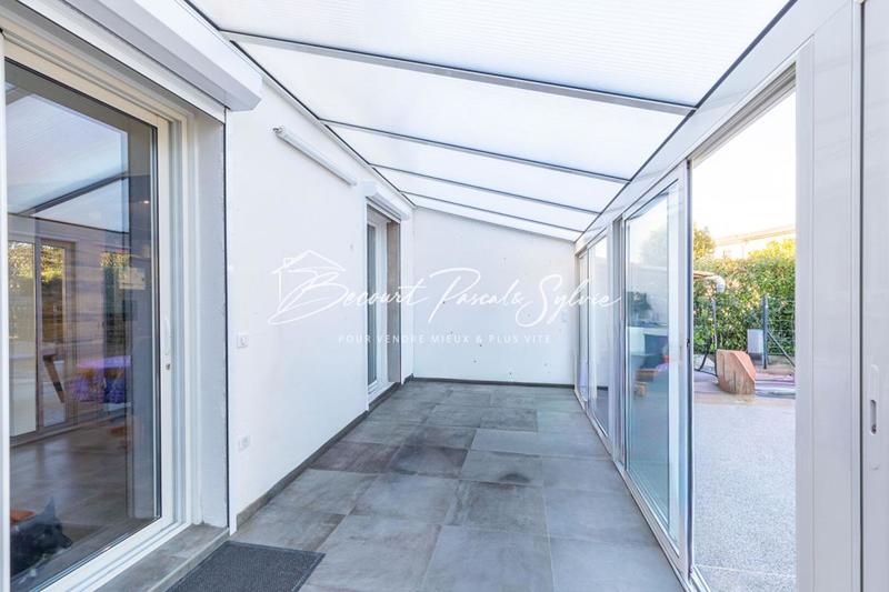 Maison - 93 m² - 5 pièces