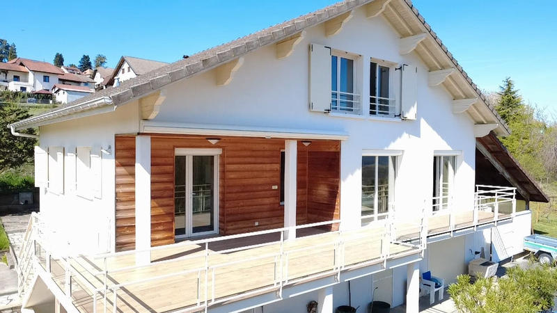 Maison - 200 m² - 9 pièces