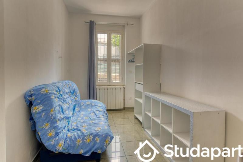 Chambre - 10 m² - 1 pièce