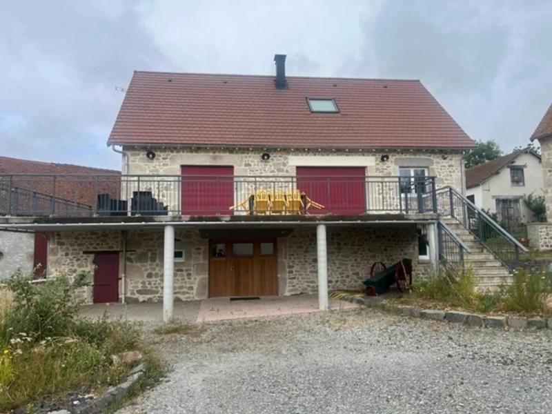 Maison - 240 m² - 4 pièces