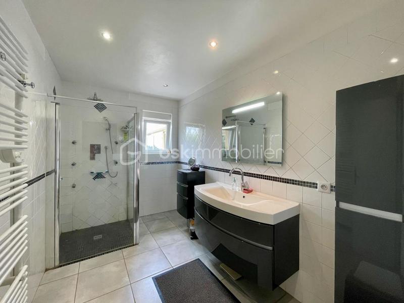 Maison traditionnelle - 122 m² - 5 pièces