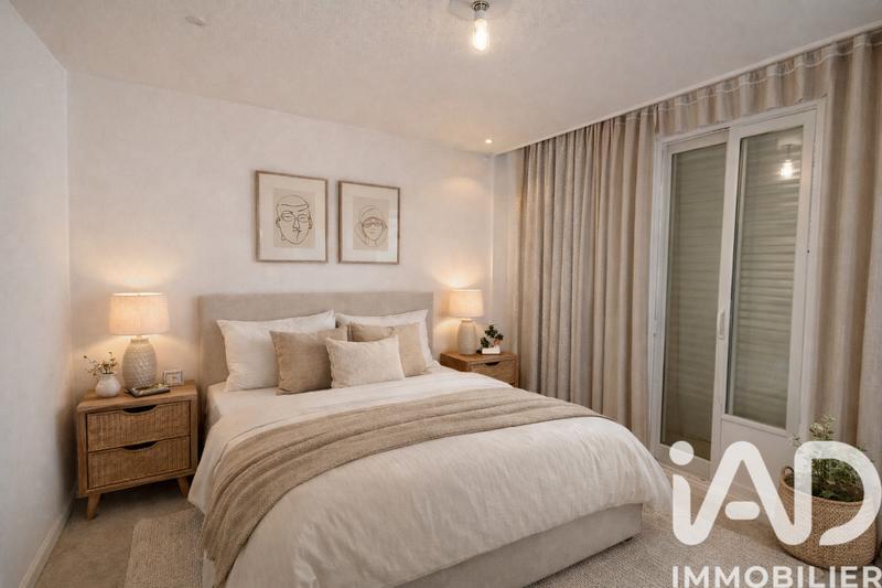 Maison - 152 m² - 9 pièces