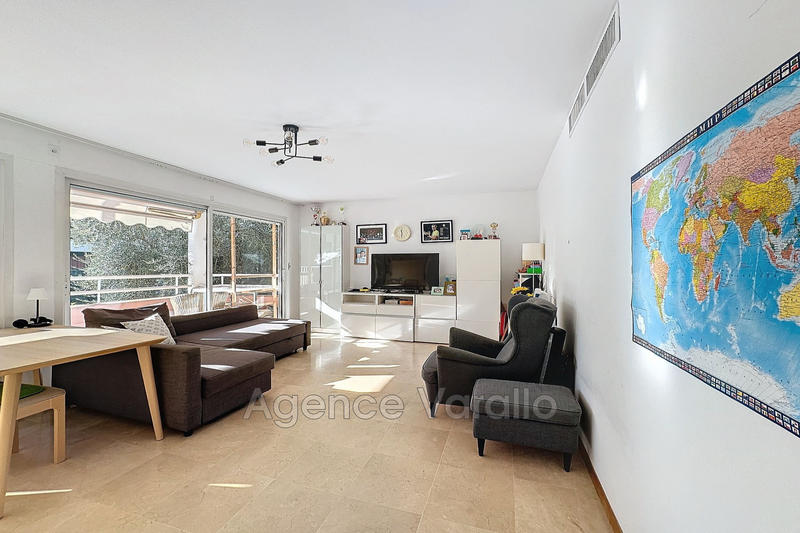 Appartement - 77 m² - 3 pièces