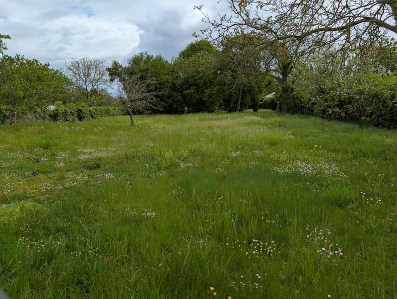 Terrain constructible - 1 078 m²