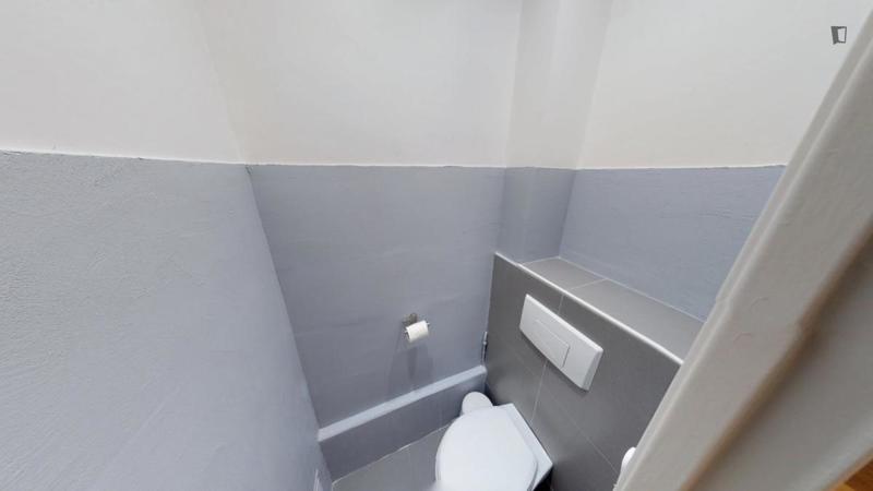 Chambre - 10 m² - 5 pièces