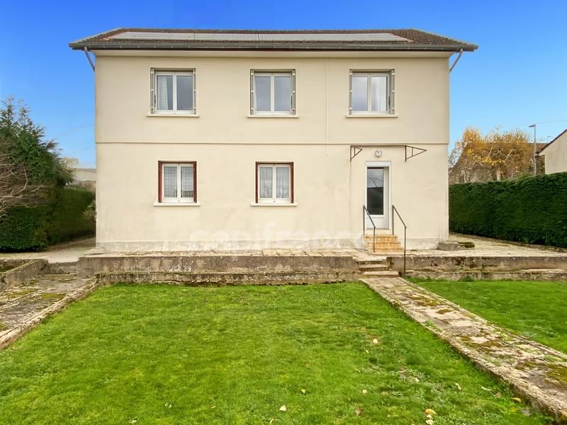 Maison - 89 m² - 6 pièces