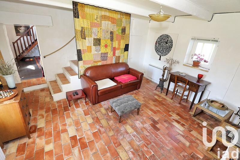 Maison - 241 m² - 10 pièces