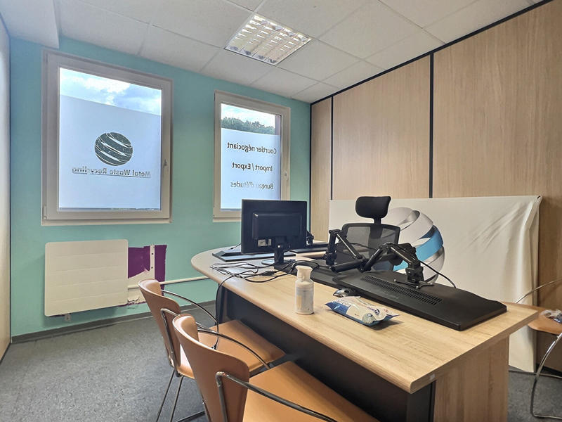 Bureau - 90 m²