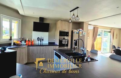 Maison - 169 m² - 6 pièces