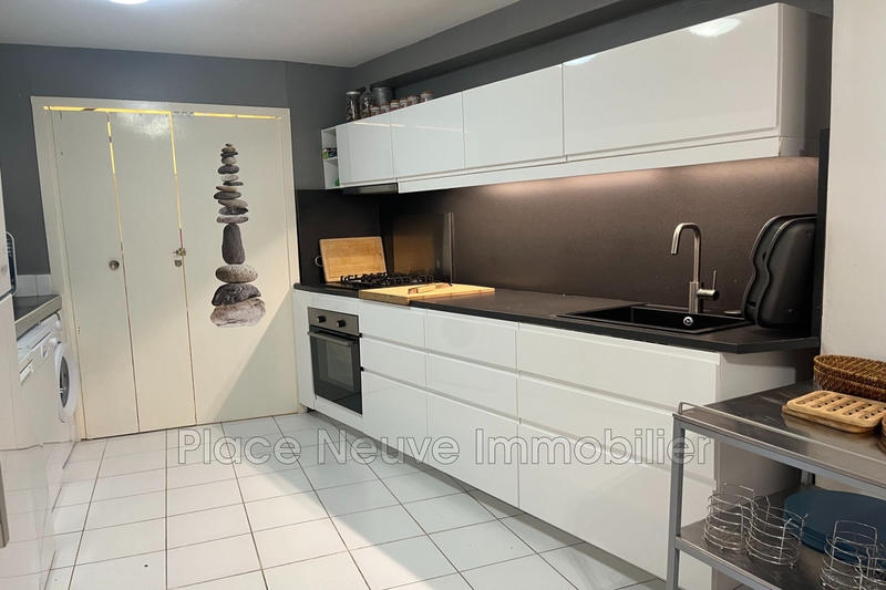 Maison - 163 m² - 7 pièces