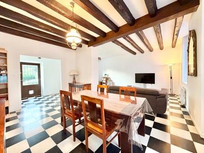 Maison - 144 m² - 7 pièces