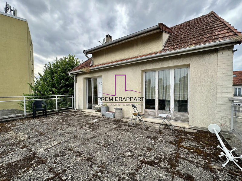 Local commercial - 228 m² - 5 pièces