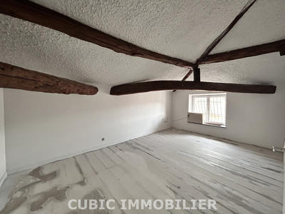 Maison - 147 m² - 10 pièces