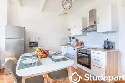 Chambre - 16 m² - 1 pièce