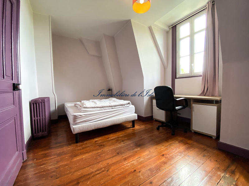 Maison - 440 m² - 14 pièces