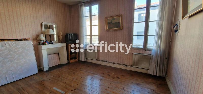 Maison de ville - 180 m² - 7 pièces