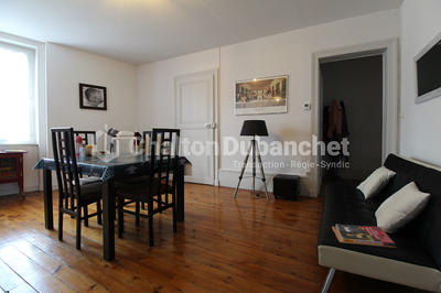 Appartement - 196 m² - 5 pièces