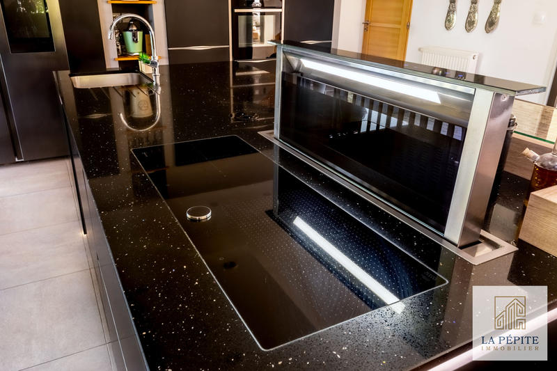 Maison - 138 m² - 5 pièces