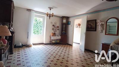 Maison - 95 m² - 6 pièces