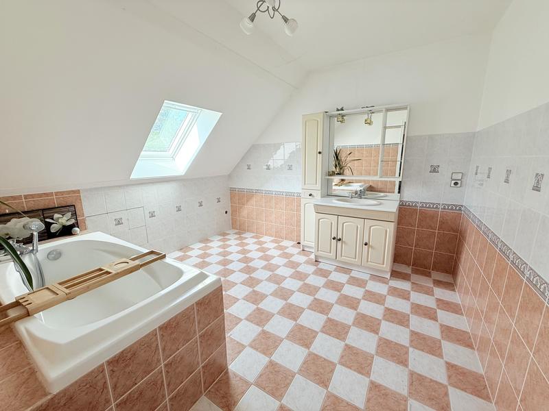 Maison - 160 m² - 6 pièces