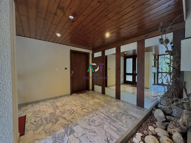 Appartement - 111 m² - 4 pièces