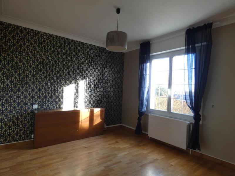 Maison - 155 m² - 6 pièces