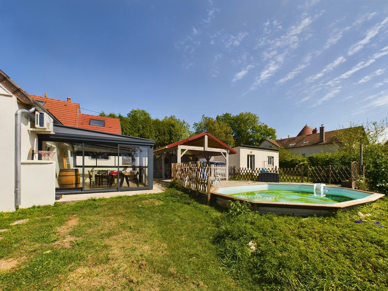 Maison - 187 m² - 7 pièces