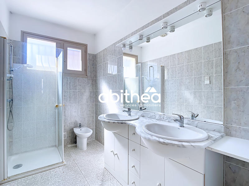 Maison - 115 m² - 6 pièces