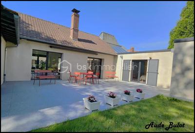 Corps de ferme - 285 m² - 7 pièces