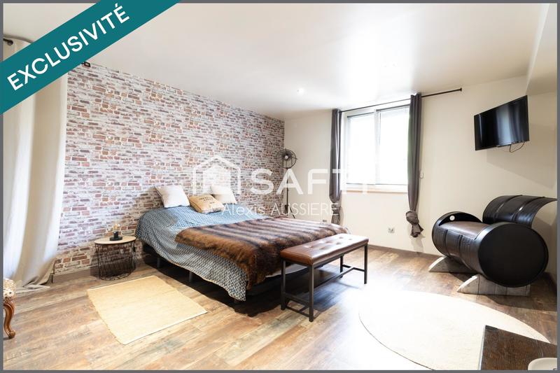 Maison - 384 m² - 12 pièces