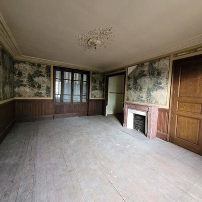 Maison - 195 m² - 8 pièces