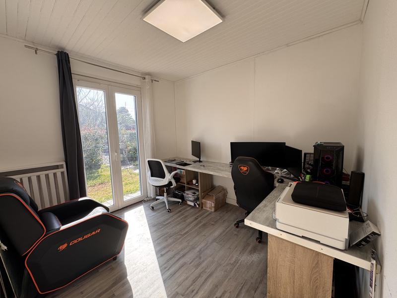 Maison - 94 m² - 5 pièces