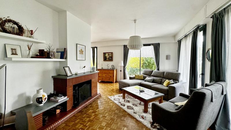 Maison - 193 m² - 6 pièces