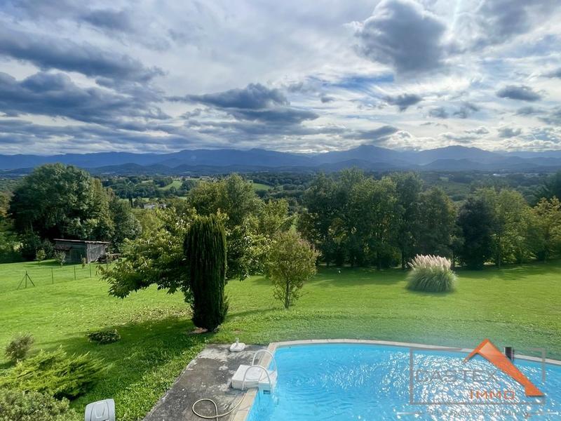 Maison - 138 m² - 4 pièces