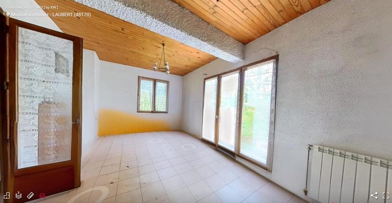 Maison - 77 m² - 6 pièces